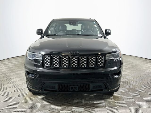 Used 2020 Jeep Grand Cherokee Altitude RWD image 8