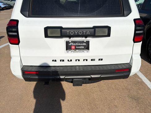 Used 2025 Toyota 4Runner TRD Off-Road Premium w/ Tow Technology Package AWD/4WD image 13