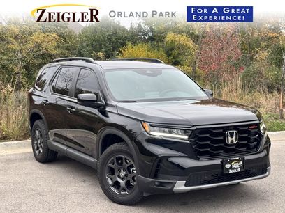 Used 2025 Honda Pilot TrailSport