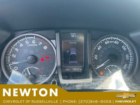 Used 2016 Toyota Tacoma TRD Off-Road w/ Towing Package AWD/4WD image 17