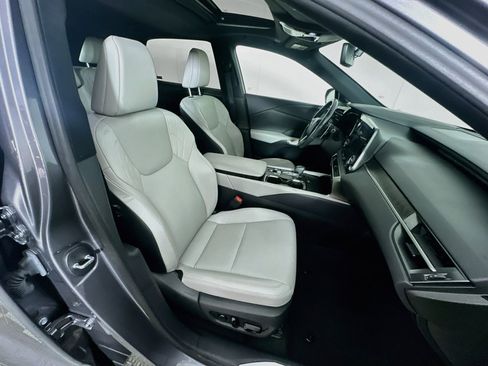Used 2023 Lexus RX 350 Premium w/ Accessory Package AWD/4WD image 32