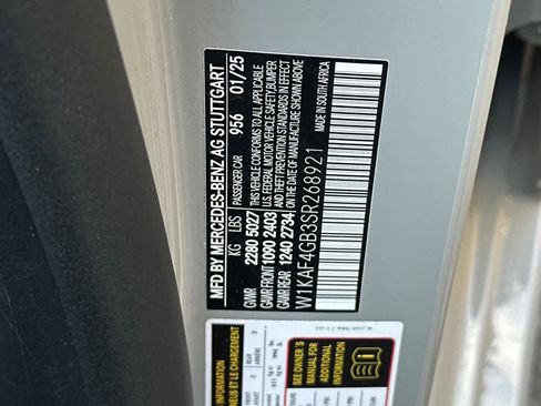 Certified 2025 Mercedes-Benz C 300 Sedan image 28