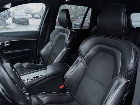 Used 2017 Volvo XC90 T5 R-Design w/ Vision Package image 20