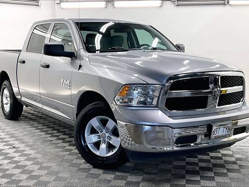 Used 2022 RAM 1500 Classic SLT RWD image 11
