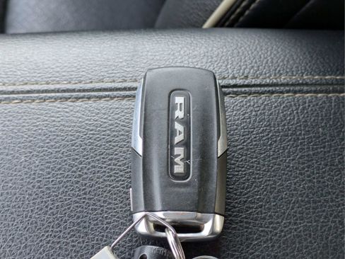 Used 2022 RAM 1500 Laramie AWD/4WD image 29