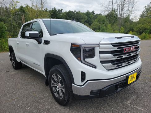 New 2026 GMC Sierra 1500 SLE w/ Preferred Package image 9