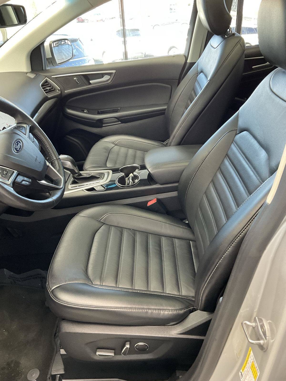 Used 2016 Ford Edge SEL w/ Equipment Group 201A AWD/4WD image 8