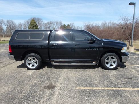 Used 2012 RAM 1500 Big Horn w/ Luxury Group image 2