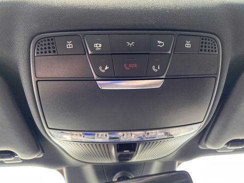 Certified 2018 Mercedes-Benz E 300 4MATIC image 28