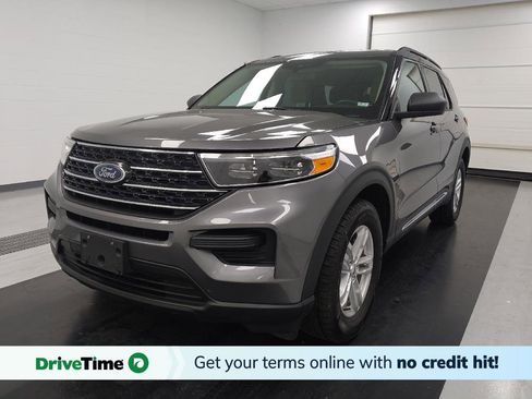 Used 2022 Ford Explorer XLT image 1