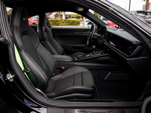 Used 2023 Porsche 911 Carrera T image 37