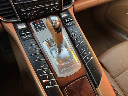 Used 2012 Porsche Panamera 4 image 15