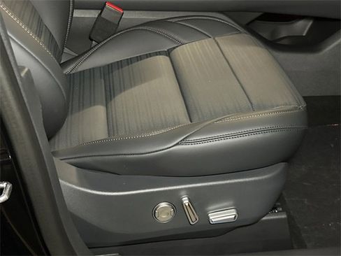 New 2026 Lincoln Nautilus Reserve image 6