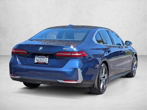 Used 2026 BMW 530i RWD image 5