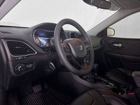 Used 2022 Jeep Cherokee Trailhawk w/ Sound & Nav Group image 12