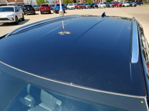 Used 2021 Buick Envision Essence w/ Technology Package I FWD image 33