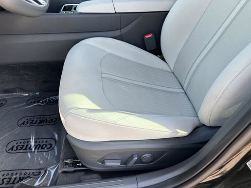 Certified 2025 Hyundai Sonata SEL FWD image 19