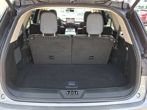 Used 2024 Lincoln Aviator AWD w/ Premium Package image 30