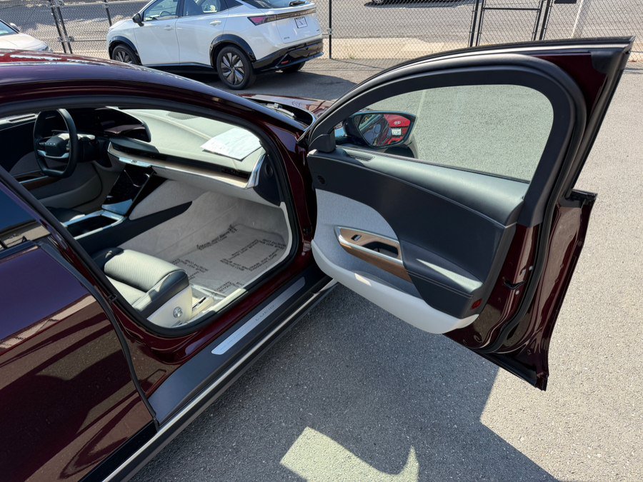 Used 2024 Lucid Air Touring AWD/4WD image 37