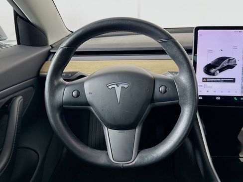 Used 2018 Tesla Model 3 Long Range image 17