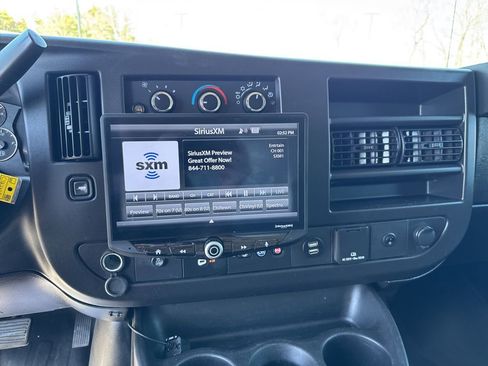 Used 2023 Chevrolet Express 3500 w/ Power Convenience Package RWD image 20