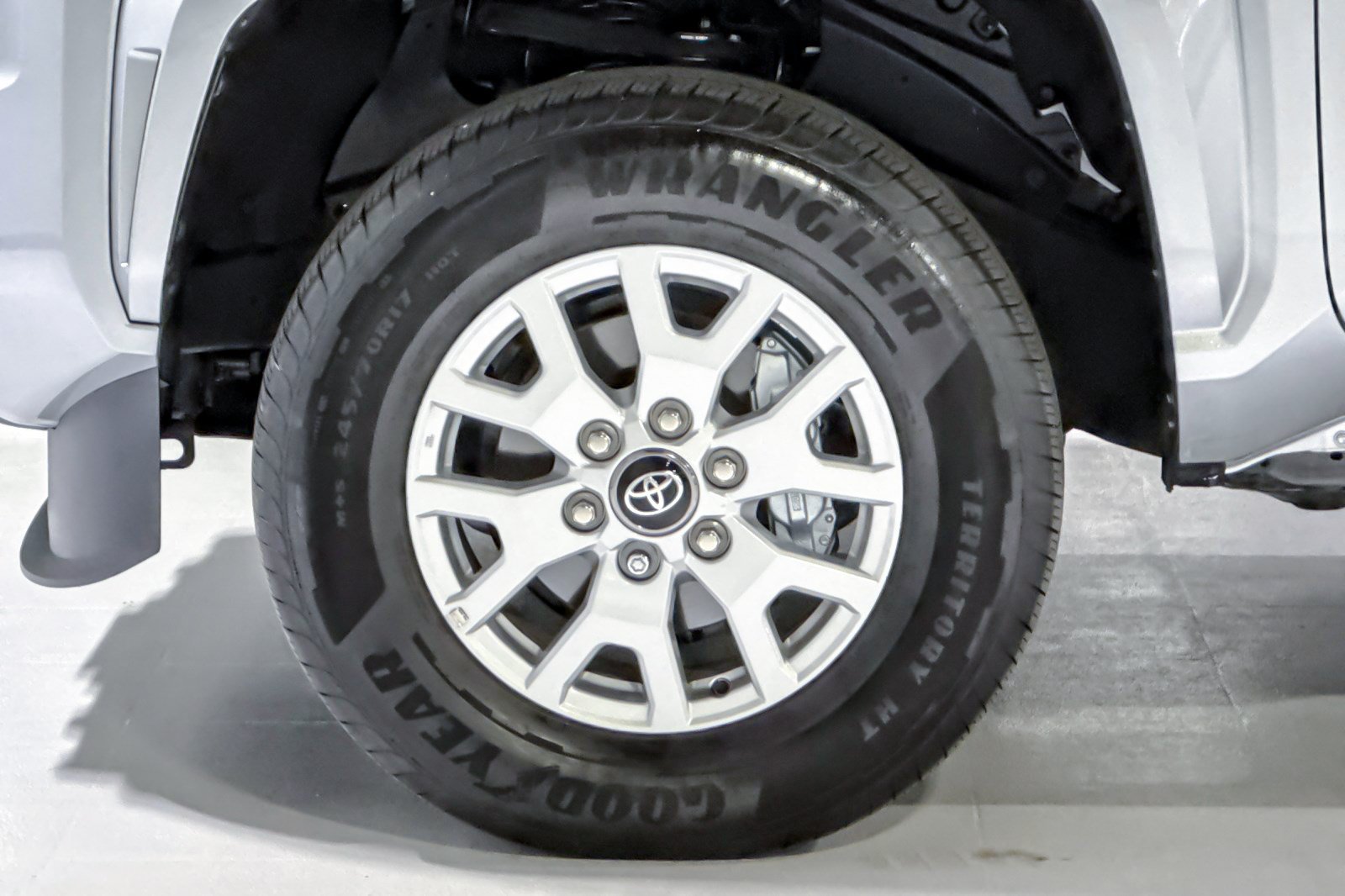 Used 2026 Toyota Tacoma SR5 AWD/4WD image 13