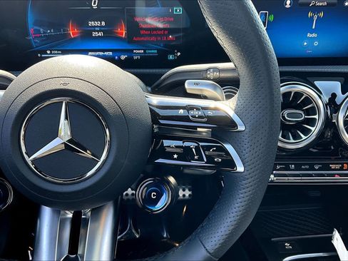 Used 2025 Mercedes-Benz CLA 35 AMG 4MATIC image 25