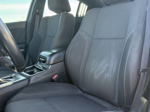 Used 2019 Dodge Charger SXT image 11
