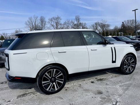 Used 2023 Land Rover Range Rover SE image 7