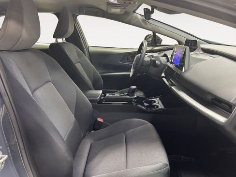 Used 2023 Toyota Prius LE image 11