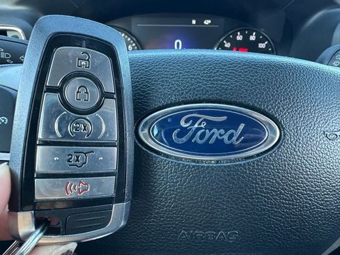 Used 2022 Ford Explorer XLT w/ Equipment Group 202A image 41