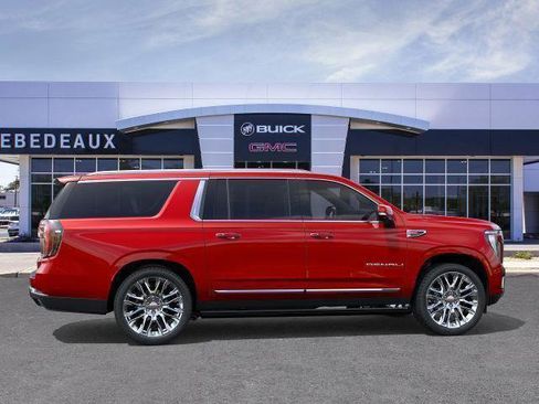 New 2026 GMC Yukon XL Denali w/ Denali Reserve Package image 5