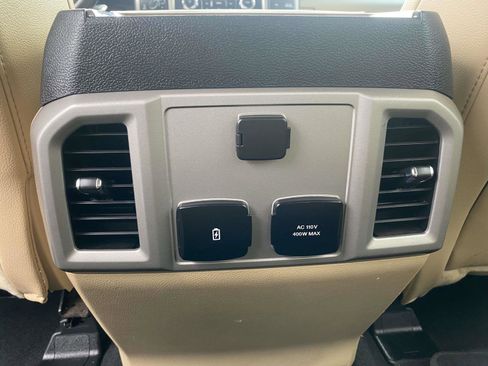 Used 2021 Ford F250 Lariat w/ Chrome Package image 13