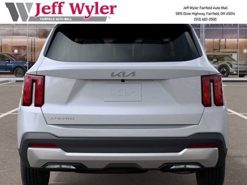 New 2026 Kia Sorento LX image 14