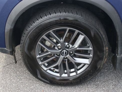 Used 2023 Nissan Rogue S AWD/4WD image 36