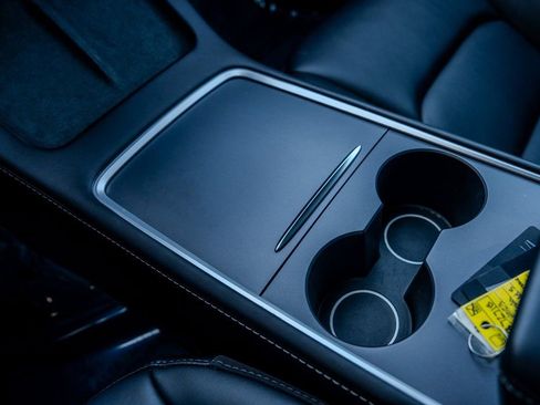 Used 2023 Tesla Model 3 Performance image 11