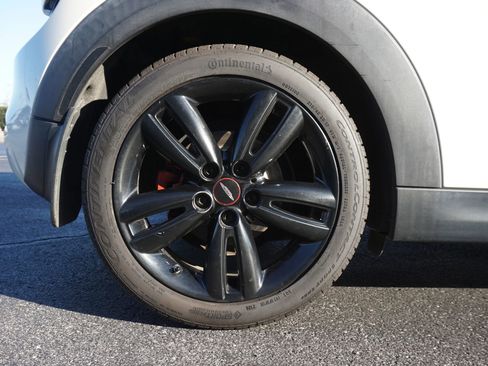 Used 2015 MINI Cooper S image 36