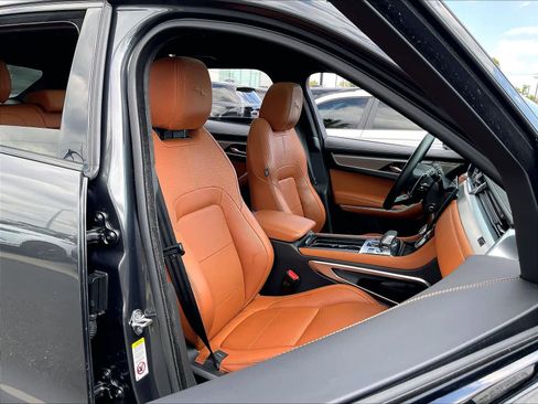 Used 2024 Jaguar F-PACE R-Dynamic S AWD/4WD image 10