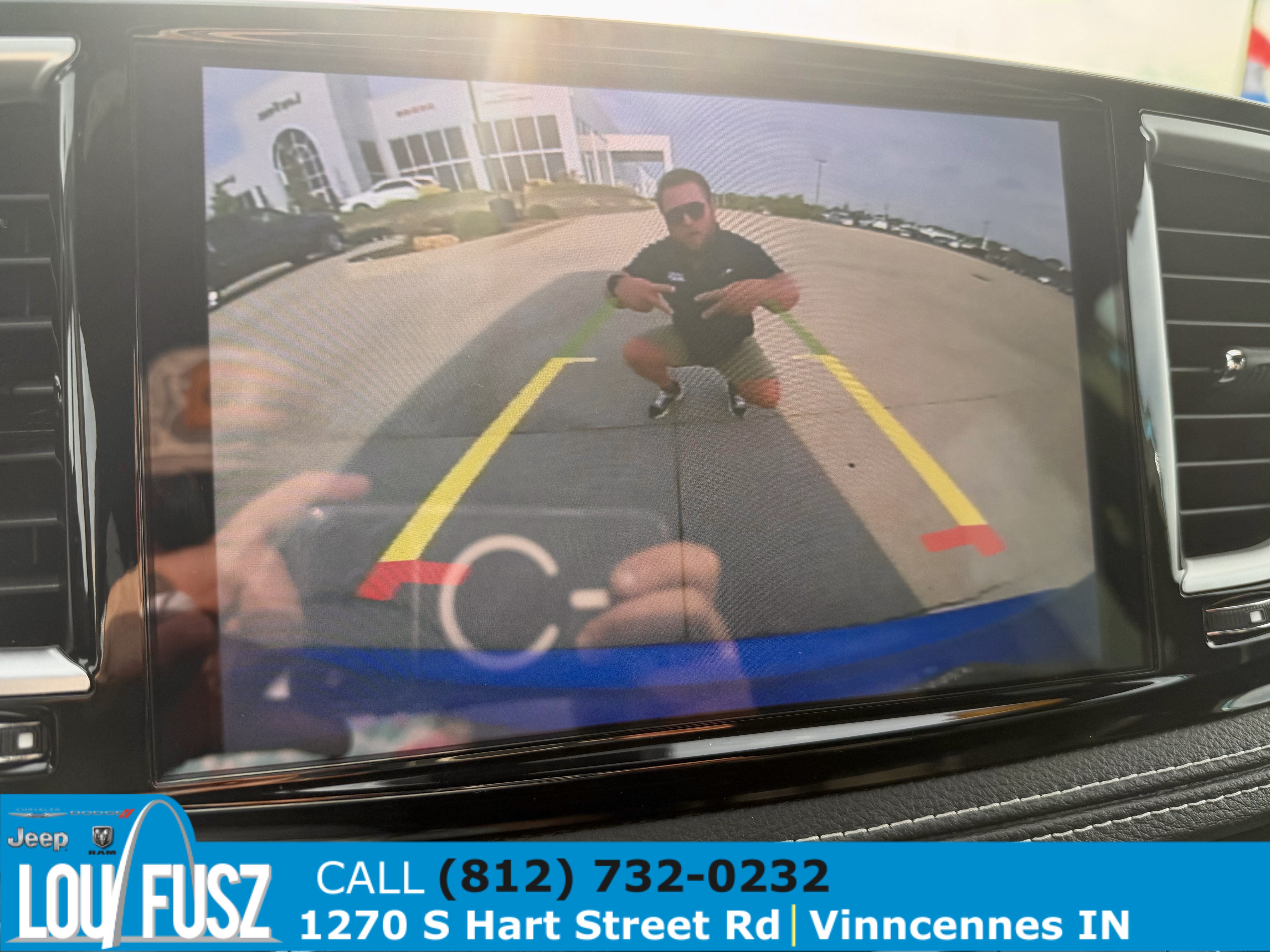 Used 2026 Chrysler Pacifica Select w/ S Appearance Package FWD image 15