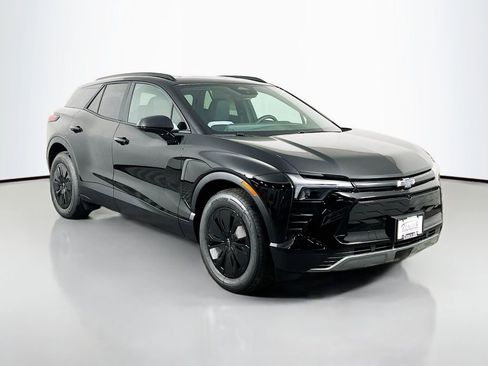 New 2026 Chevrolet Blazer EV LT image 3