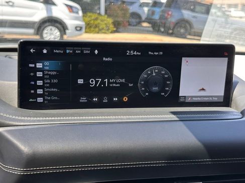 Used 2024 Genesis GV80 2.5T AWD/4WD image 28