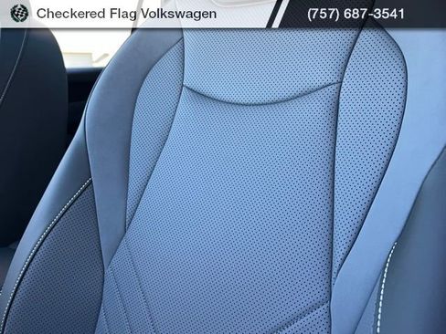 New 2026 Volkswagen Tiguan SE R-Line image 22