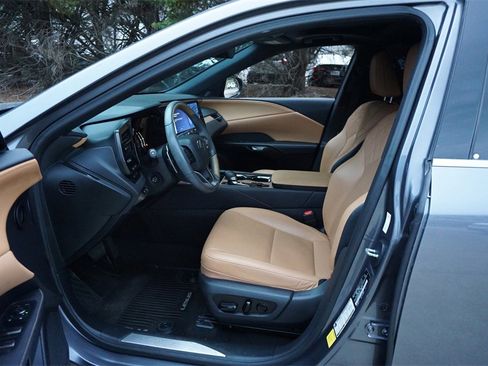 Used 2023 Lexus RX 350 Premium image 2