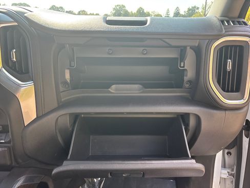 Used 2022 Chevrolet Silverado 1500 LT Trail Boss w/ LT Trail Boss Premium Package image 64