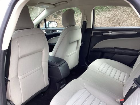 Used 2018 Ford Fusion S image 34