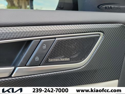 Used 2025 Volkswagen Atlas Cross Sport SEL Premium R-Line image 10