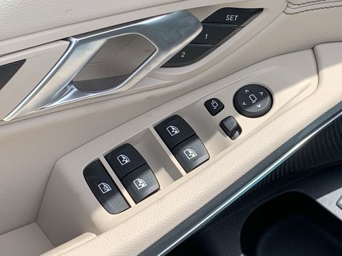 Certified 2025 BMW 330i Sedan w/ Premium Package image 14