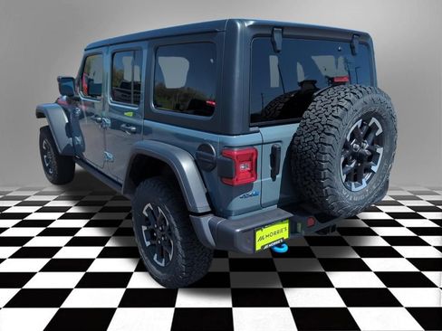Used 2025 Jeep Wrangler Unlimited Rubicon 4xe w/ Safety Group AWD/4WD image 5