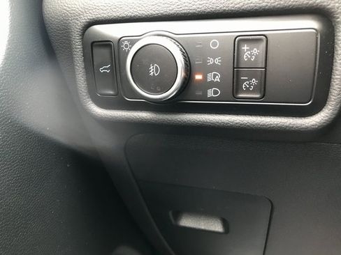 Certified 2023 Ford Explorer Limited image 8