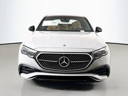 New 2026 Mercedes-Benz E 350 4MATIC Sedan image 2
